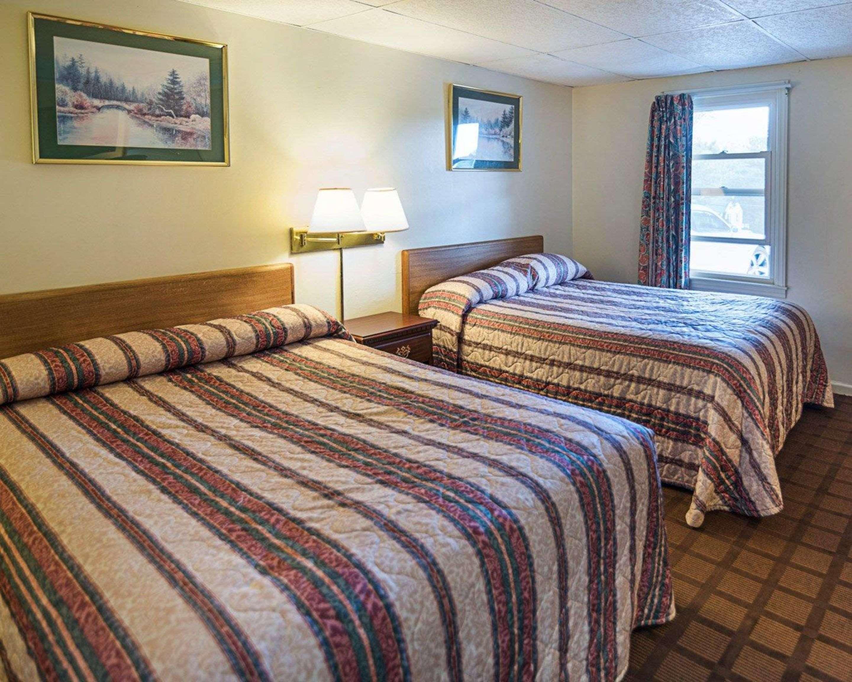 Rodeway Inn Westminster Eksteriør bilde
